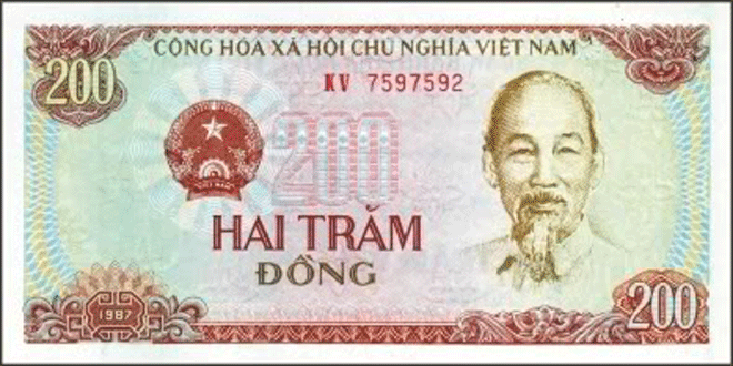 Tờ tiền mệnh giá 100 đồng nay không còn được sử dụng, tiền giấy 200 đồng hiếm hoi, nhưng nó là ký ức quen thuộc đối với người dân Việt Nam.