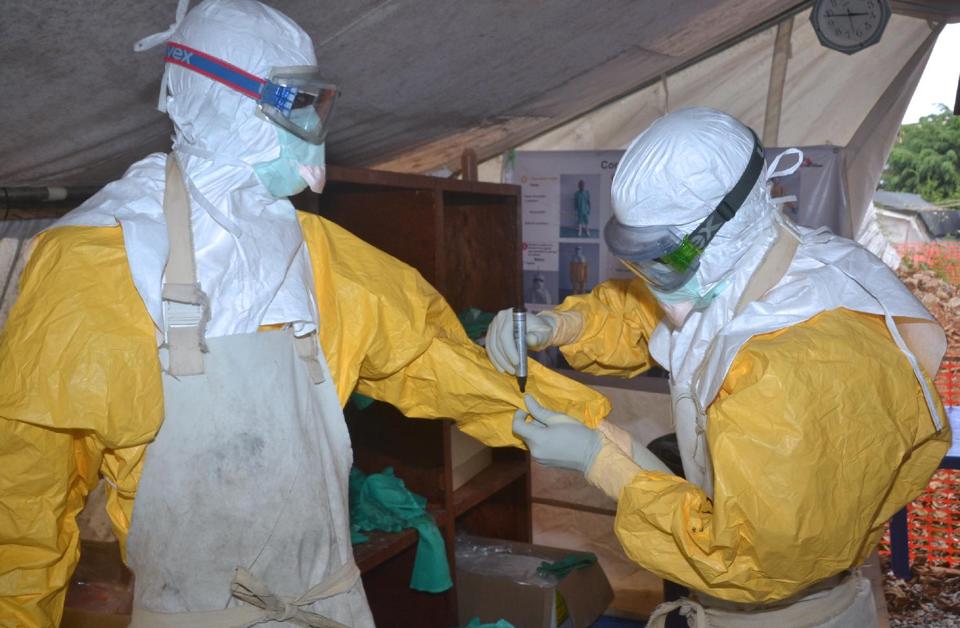 Năm 2014, đại dịch Ebola đã cướp đi sinh mạng của hơn 6.300 người, chủ yếu là tại Sierra Leone, Liberia và Guinea. Ảnh: AFP