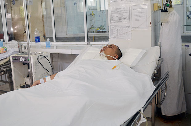 Tuấn đang được điều trị tại khoa Hồi sức tích cực - chống độc của Bệnh viện Đà Nẵng.