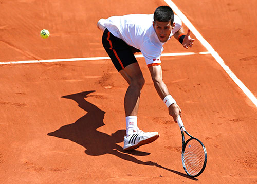 Nole vẫn chưa gặp thách thức đủ lớn qua ba vòng đầu Roland Garros năm nay. Ảnh: Reuters.