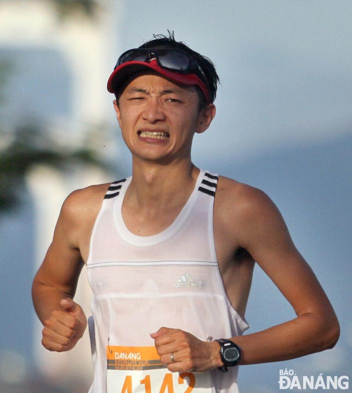 Biết tạo được ưu thế ban đầu giúp VĐV Koji Nishjizawa giành HCV nội dung marathon nam