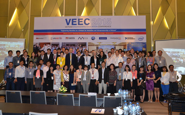 Hội nghị thường niên lần III về giáo dục ngành Kỹ thuật tại Việt Nam (VEEC) diễn ra tại Đà Nẵng, do Trường Đại học Bách khoa (Đại học Đà Nẵng) phối hợp tổ chức và chủ trì.