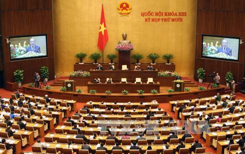 Lễ khai mạc Kỳ họp thứ 10, Quốc hội khóa XIII được tổ chức trọng thể tại Nhà Quốc hội ở Thủ đô Hà Nội. 