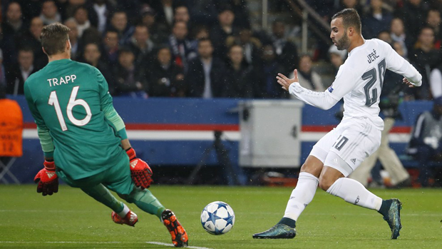 Thủ môn Kevin Trapp đã có một trận đấu xuất sắc khi giúp PSG chai điểm thành công cùng Real Madrid.