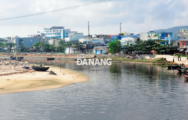 Sông Phú Lộc - điểm nóng về ô nhiễm môi trường cần được xử lý dứt điểm. 