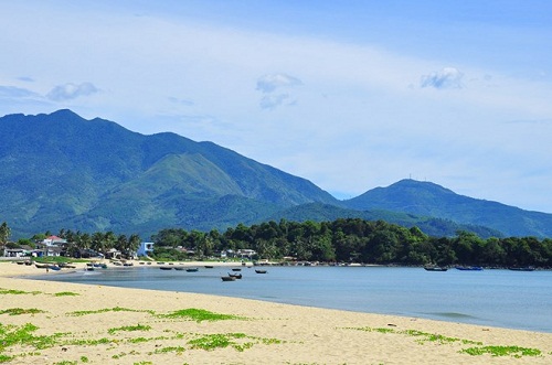 Xuan Thieu beach in Da Nang
