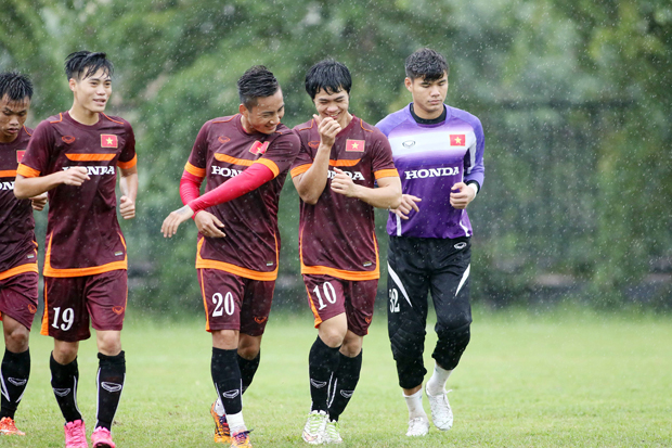 Niềm vui và nụ cười vẫn song hành với các tuyển thủ U-23 Việt Nam.