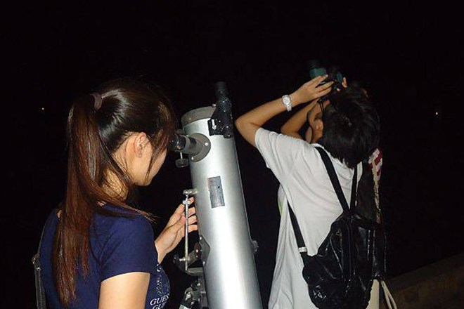 Người yêu thiên văn Việt Nam có thể chiêm ngưỡng toàn bộ hiện tượng 5 hành tinh thẳng hàng sau 5 giờ sáng. (Ảnh minh họa: Thienvanvietnam.org)