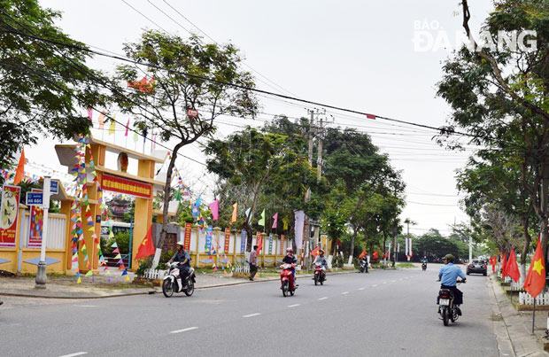 Chỉ chưa đầy 3km, nhiều trường học, bệnh viện, chợ búa, đình làng… có mặt ở tuyến đường Nguyễn Công Trứ.