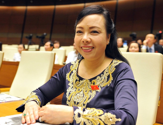 Bà Nguyễn Thị Kim Tiến, sinh năm 1959, quê Hà Tĩnh. Chức vụ: Bộ trưởng Bộ Y tế. Bà Tiến là nữ Bộ trưởng duy nhất trong Chính phủ hiện nay.