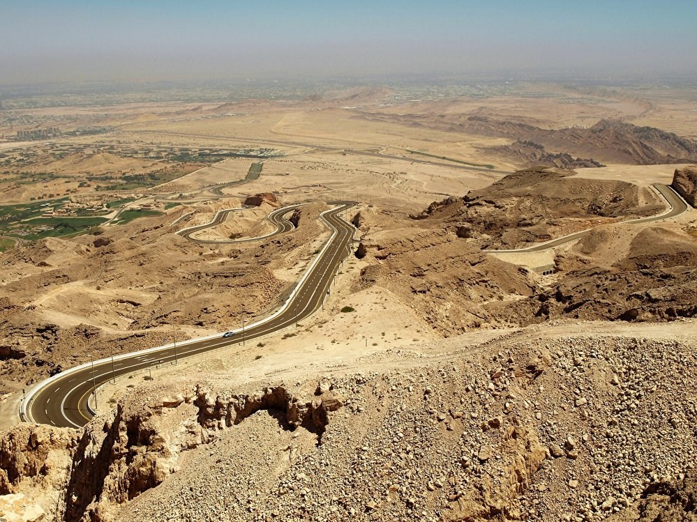 Con đường núi Jebel Hafeet ở UAE là một thách thức đối với người đi xe đạp. (Nguồn: Sputnik)