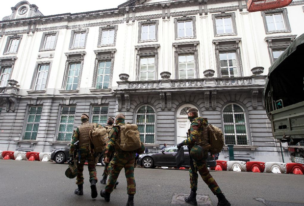 Giới chức Bỉ thắt chặt an ninh sau các vụ tấn công ở Brussels. 	Ảnh: AP
