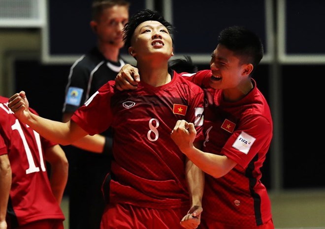 Tuyển bóng đá Futsal Việt Nam nhận giải Fair Play. (Nguồn: Getty Images)