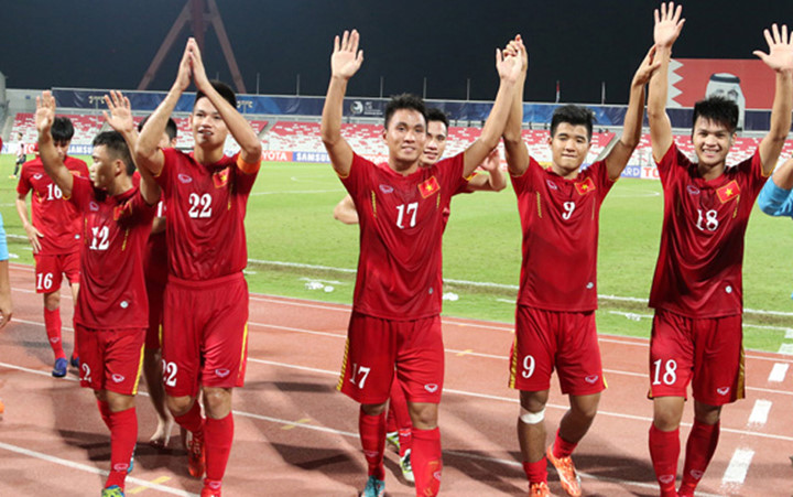 U19 Việt Nam giành vé vào tứ kết giải U19 châu Á 2016 với tư cách nhì bảng B (5 điểm).