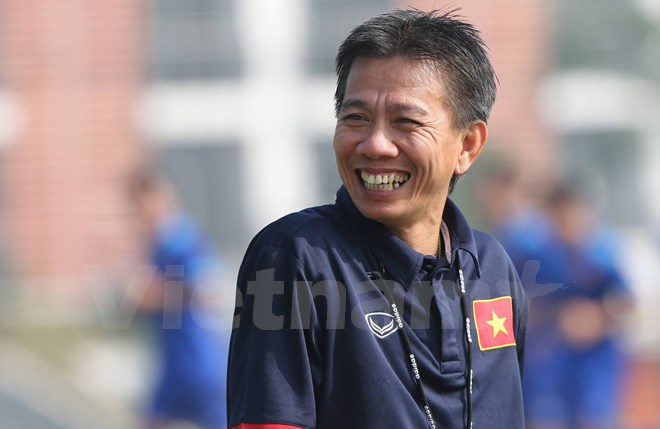 Huấn luyện viên Hoàng Anh Tuấn đang chuẩn bị lực lượng cho mục tiêu SEA Games 2017. Ảnh: ietnam+