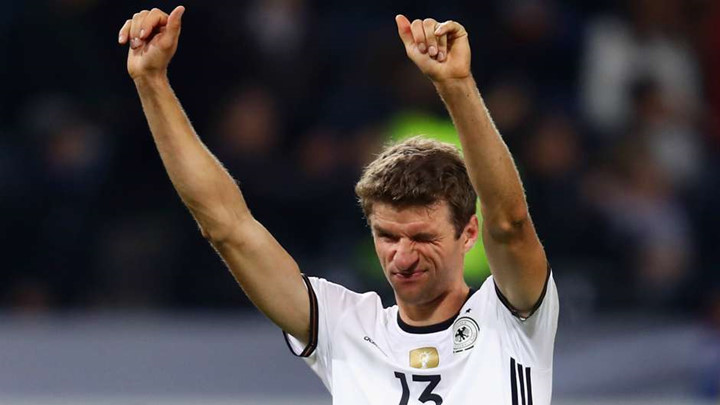 8. ĐT Đức | Giá trị ước tính: 424 triệu Euro | Cầu thủ đắt giá nhất: Thomas Muller (Giá trị ước tính: 75 triệu Euro) | Thứ hạng FIFA: 2