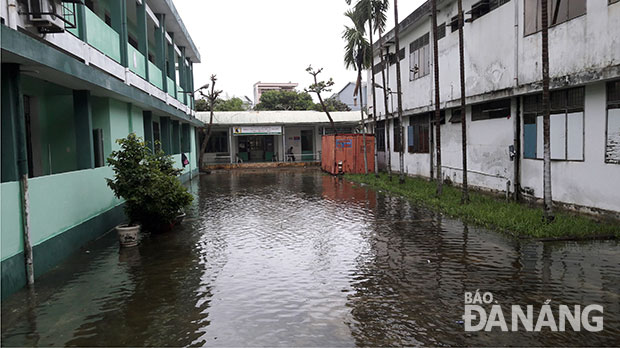 Thành phố đầu tư để giải quyết tình trạng ngập nước ở Bệnh viện Đa khoa Cẩm Lệ.