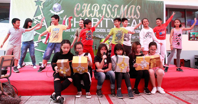 chương trình hội chợ từ thiện nhân dịp Giáng sinh năm 2016, Trường liên cấp Quốc tế Singapore tại Đà Nẵng 