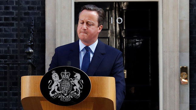 Thủ tướng David Cameron từ chức vì người dân Anh chọn Brexit.  Ảnh: AFP