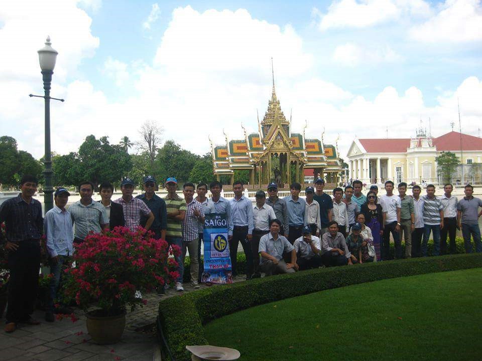 Đoàn du khách của Bia Sài Gòn miền Trung tham gia du lịch Thái Lan cùng công ty Vietdatravel.