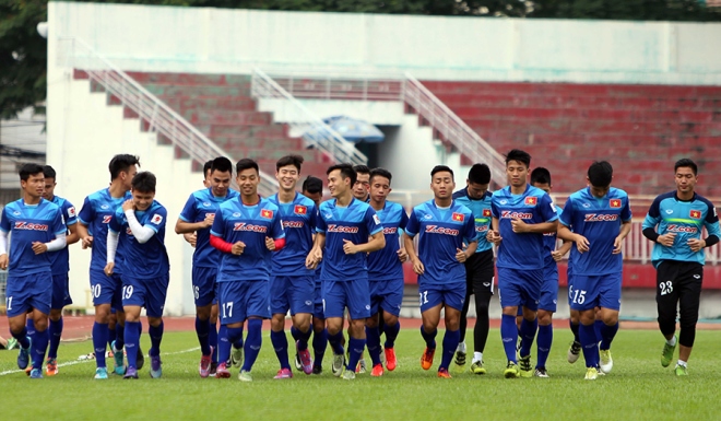 Trong danh sách 23 cầu thủ được triệu tập lần này, chỉ còn thiếu hai cầu thủ Hà Đức Chinh và Đỗ Thanh Thịnh (Đà Nẵng) vì bận thi đấu Cup Quốc gia.
