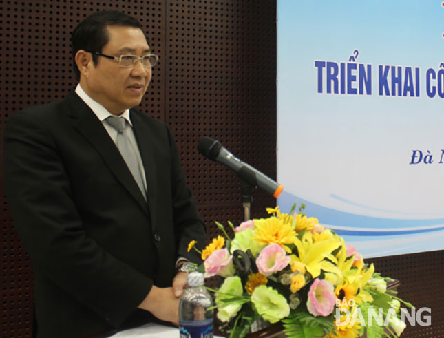 Chủ tịch UBND thành phố Huỳnh Đức Thơ phát biểu chỉ đạo tại hội nghị. 					Ảnh: KHÁNH HÒA