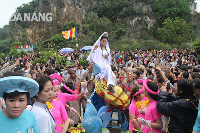 Danh thắng Ngũ Hành Sơn trở thành điểm du lịch văn hóa tâm linh với điểm nhấn Lễ hội Quán Thế Âm hằng năm.