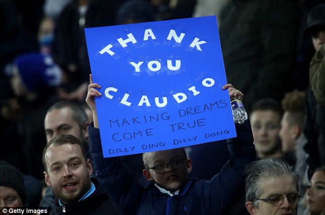Lời cảm ơn Claudio Ranieri của người hâm mộ Leicester City.