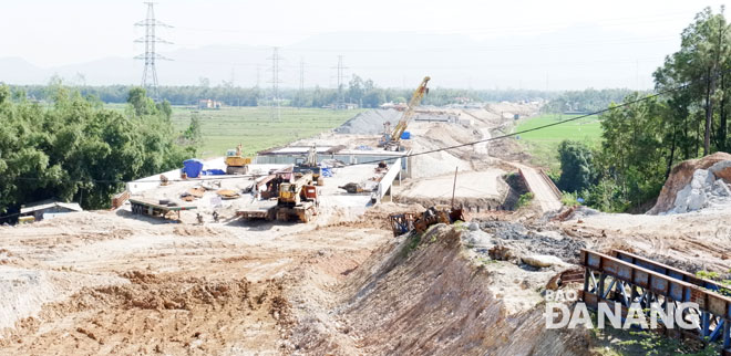 dự án cao tốc Đà Nẵng – Quảng Ngãi đang được gấp rút thi công