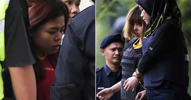 Hai nữ nghi phạm trong nghi án ông Kim Jong-nam phải mặc áo chống đạn khi rời tòa hôm 1/3. (Ảnh: Getty)