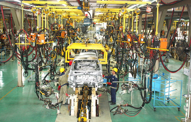 Hoạt động sản xuất tại Nhà máy ô-tô Trường Hải, Quảng Nam.