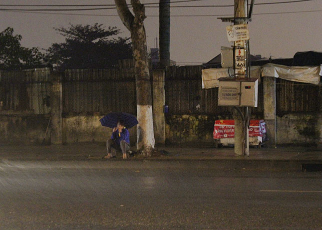 Gái mại dâm chờ khách ở đoạn đường Trường Chinh, quận Thanh Khê.