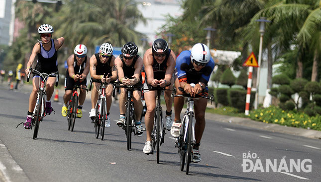 Cuộc thi Ironman 70.3 Việt Nam được tổ chức tại Đà Nẵng nhận được sự đánh giá cao của Tập đoàn 3 môn phối hợp thế giới qua các lần tổ chức. Ảnh: ANH VŨ