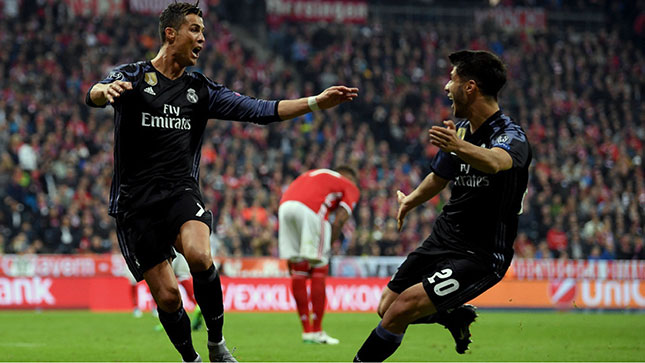 Sự xuất sắc của C.Ronaldo (trái) đã giúp Real Madrid tạm chiếm ưu thế sau chiến thắng 2-1 trên sân Bayern ở trận tứ kết (lượt đi) vào rạng sáng 12-4.   		Ảnh: UEFA