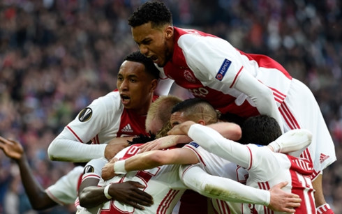 Ajax thể hiện sức mạnh tấn công đáng nể nhờ dàn tài năng 9X. (Ảnh: Goal)