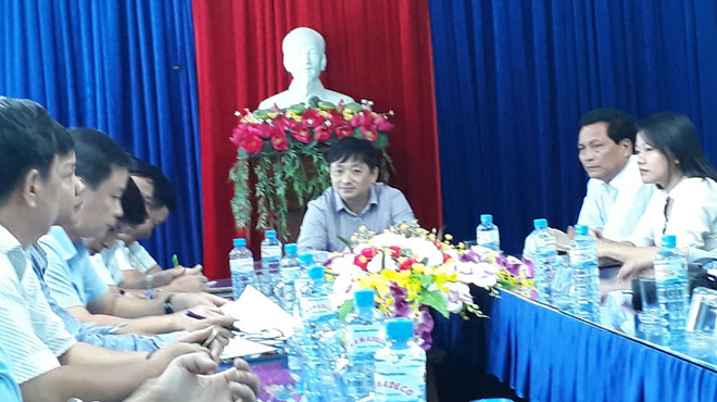 Phó Chủ tịch UBND thành phố Đặng Việt Dũng chỉ đạo giữ nguyên hiện trạng các điểm du lịch và tăng cường quản lý hoạt động du lịch tại suối Lương