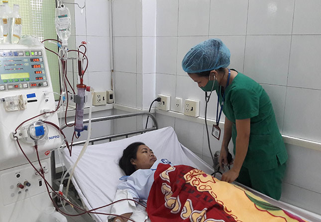 Nhờ có BHYT nên chi phí điều trị của bệnh nhân Nguyễn Thị H. (khoảng 9 triệu đồng mỗi tháng) suốt 7 năm qua đều được miễn phí.
