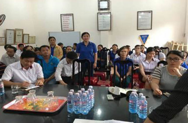 Đối thoại, tư vấn chính sách pháp luật về BHXH, BHYT, BHTN với người lao động tại Công ty TNHH Thực phẩm Minh Anh.