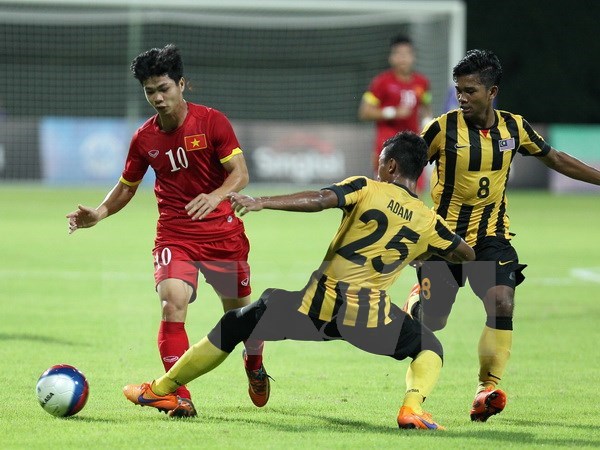 Liên đoàn bóng đá Việt Nam (VFF) sẽ cùng với các Liên đoàn Đông Nam Á khác chính thức kiến nghị hành vi “chơi xấu” của chủ nhà Malaysia tại cuộc họp Hội đồng Liên đoàn bóng đá Đông Nam Á vào ngày mai (1/7).