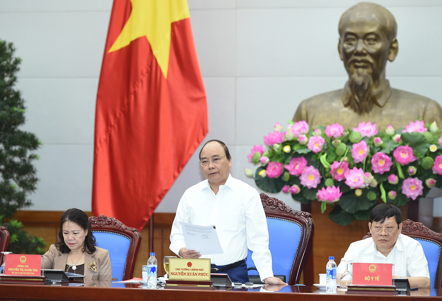 Thủ tướng Nguyễn Xuân Phúc phát  biểu tại buổi làm việc với Hội Chữ thập đỏ Việt Nam. Ảnh: VGP