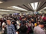 Hỗn loạn tại sân bay hàng đầu châu Á vì siêu bão Hato