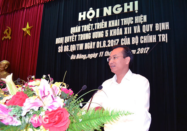 Bí thư Thành ủy, Chủ tịch HĐND thành phố Nguyễn Xuân Anh kết luận hội nghị.Ảnh: Việt Dũng 