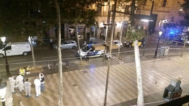 Vụ tấn công xảy ra ở đường Las Ramblas, thuộc trung tâm Barcelona, điểm du lịch nổi tiếng của Tây Ban Nha. (Ảnh: Reuters)