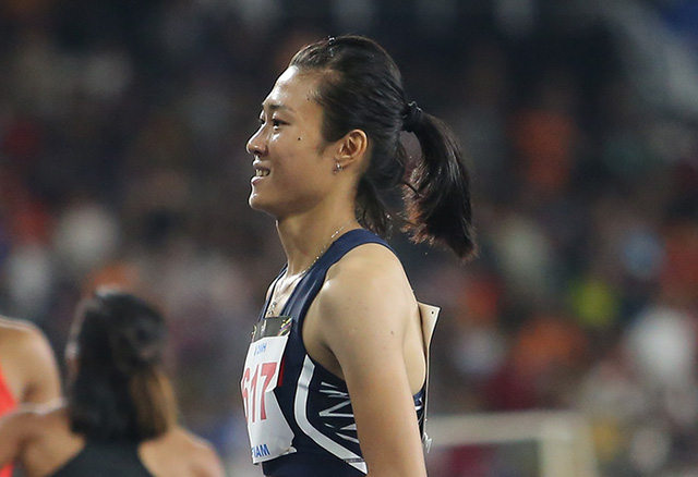 Tú Chinh giành HCV cả nội dung chạy 100m lẫn 200m