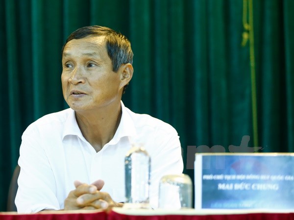 Huấn luyện viên Mai Đức Chung sẽ tiếp tục ngồi “ghế nóng” của đội tuyển Việt Nam. (Ảnh: Minh Chiến/Vietnam+)