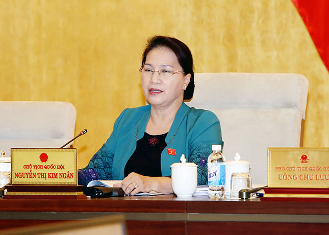 Chủ tịch Quốc hội Nguyễn Thị Kim Ngân phát biểu tại phiên họp. Ảnh: TTXVN
