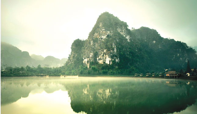    Viêng Xai (Lào) có hang động ở núi đá vôi đầy bí ẩn là nơi đáng để cho du lịch khám phá. 