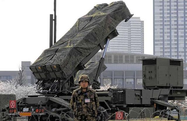 Một hệ thống đánh chặn tên lửa đất đối không PAC-3 của Nhật Bản (Ảnh: Reuters)