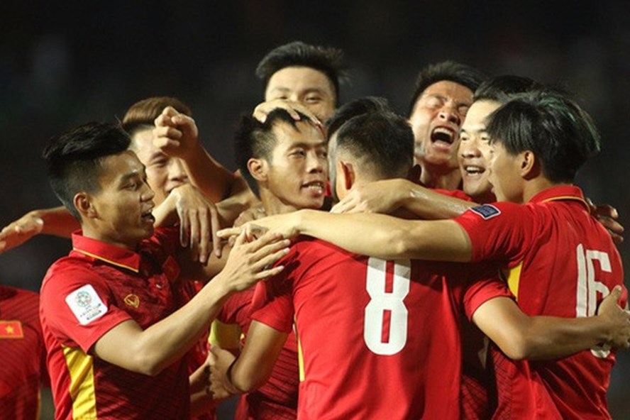 Hàng công ĐT Việt Nam đã có một trận đấu cực kì thăng hoa khi có đến 5 bàn thắng vào lưới Campuchia.