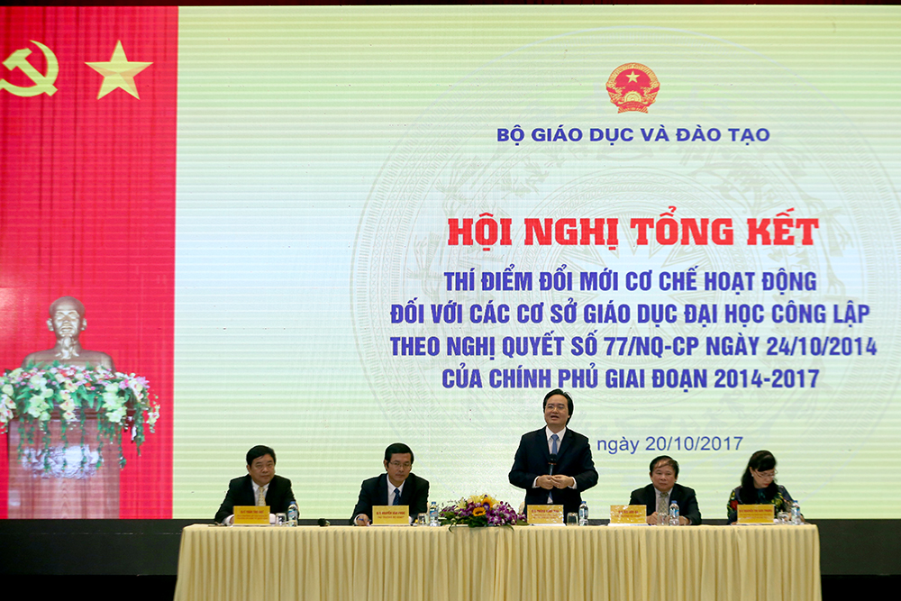 Bộ trưởng Bộ GD&ĐT Phùng Xuân Nhạ phát biểu tại hội nghị. Ảnh: VGP/Minh Khôi